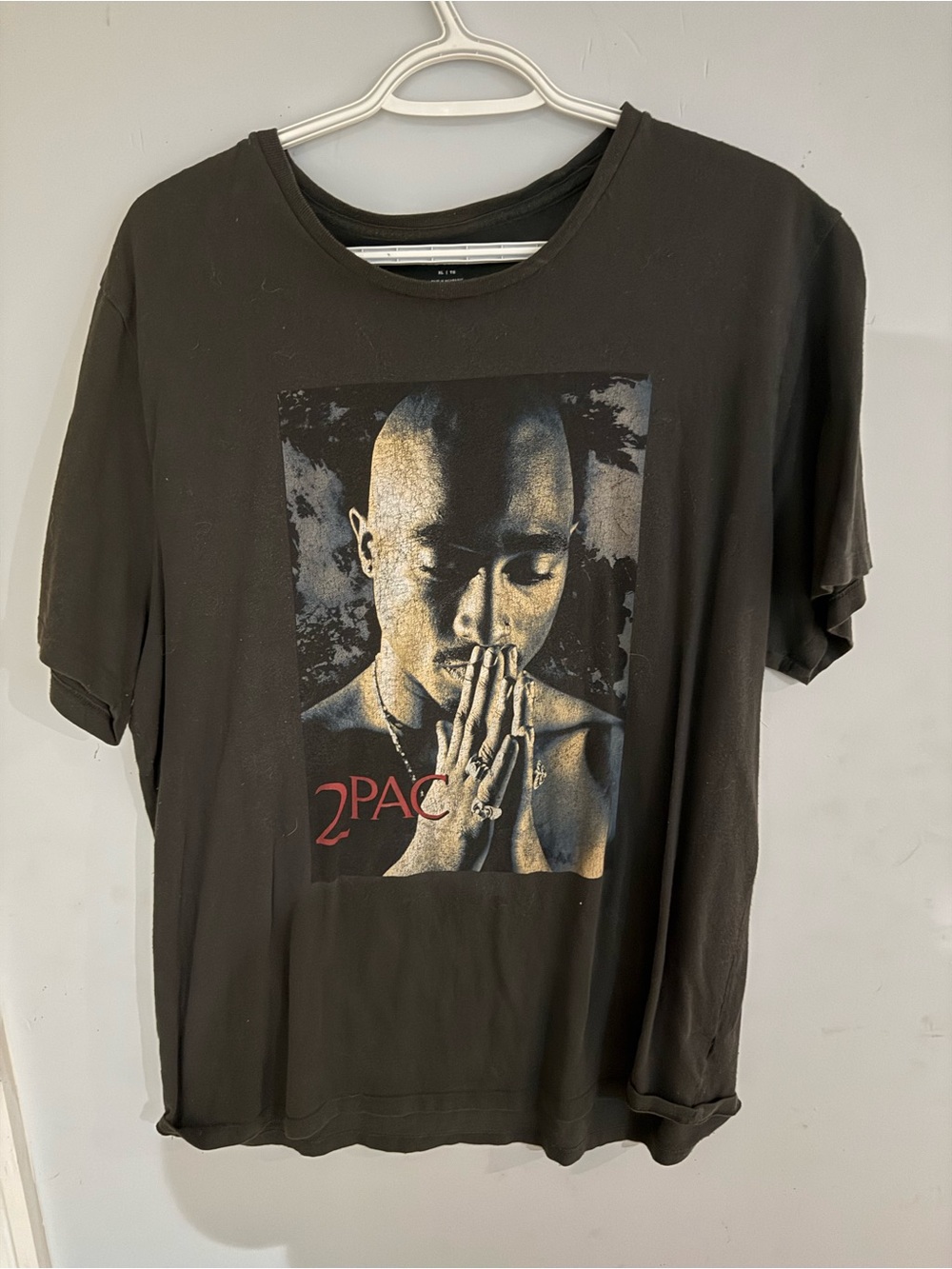Old Navy Black 2Pac Graphic Short Sleeve Tee